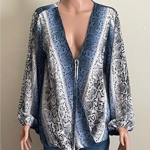 Alyx Blouse Women Plus Size 1X Blue Top Animal Print Long Sleeve Tie V Neck Wrap
